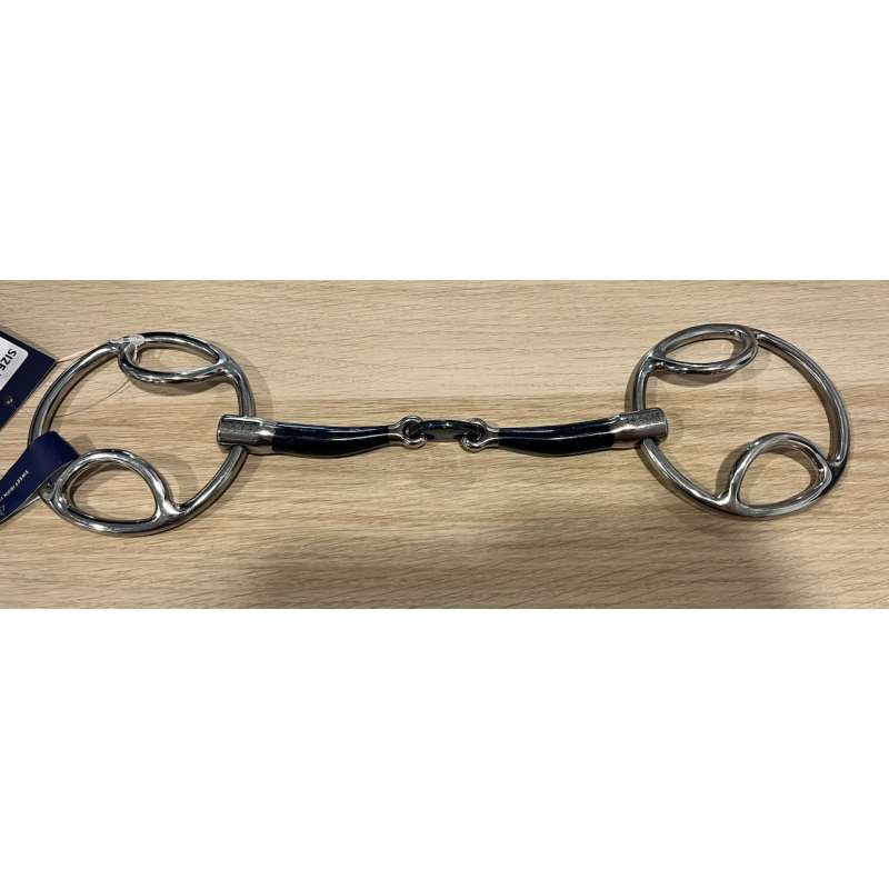 Claudia Sweet iron Beval used