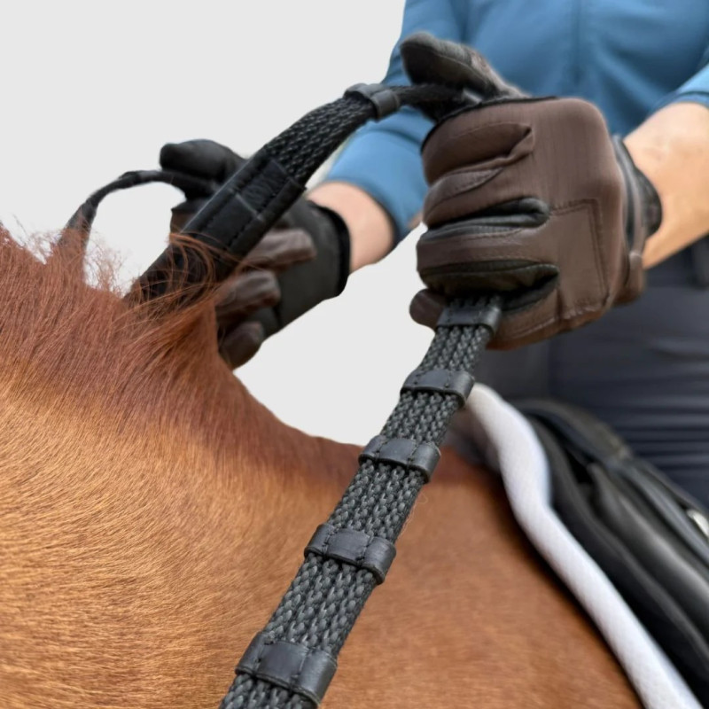 Sure Grip Rubber Rein with leather stops - Correct Connect