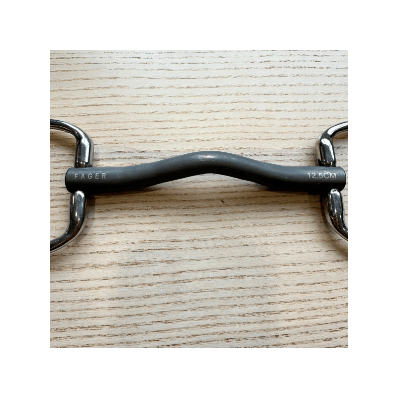 Sara Titanium Eggbutt Fixed rings used - Fager| Mors & More