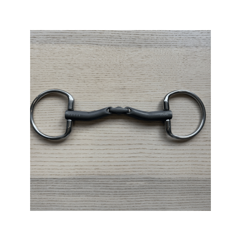 Maria Titanium Eggbutt fixed rings used - Fager | Mors & More