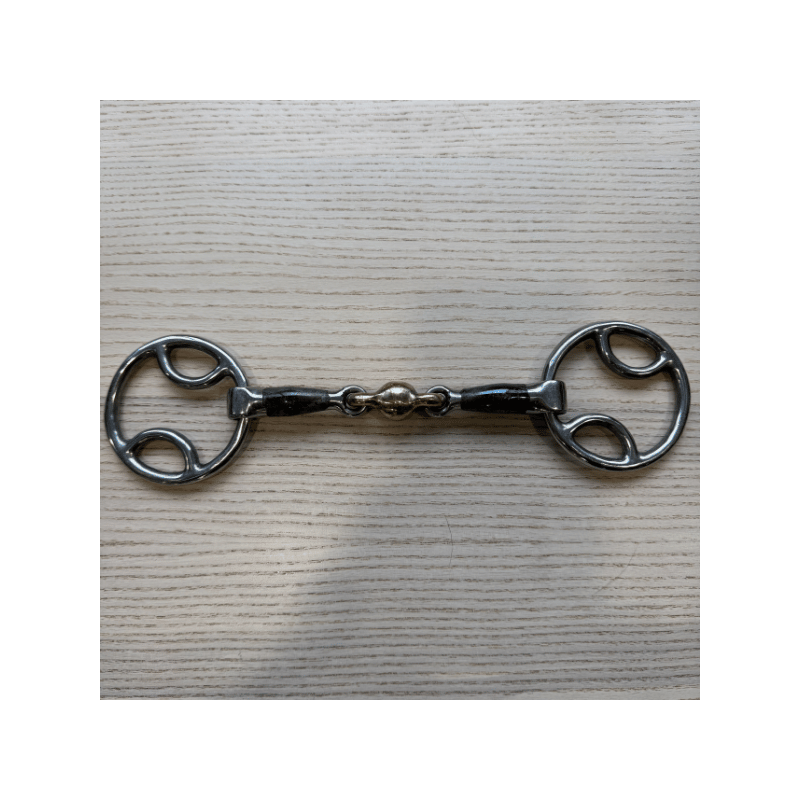 Beval double jointed with lozenge sweet iron used - Shires | Mors & More