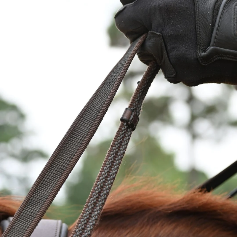 Sure Grip Rubber - Correct Connect | M&M